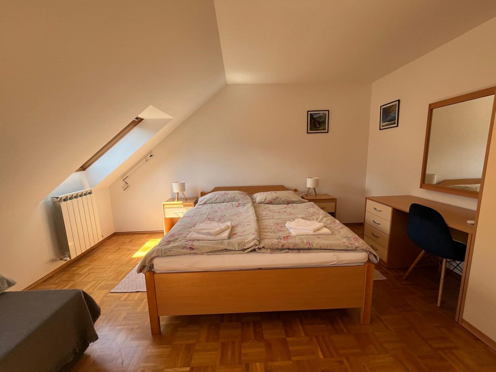 Apartments And Rooms Tajcr ボヴェツ エクステリア 写真